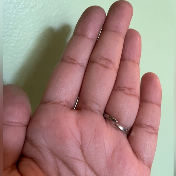 Silver and Green Donald Duck Adjustable Ring - Picture 3 of 5